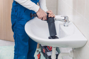 Factors-To-Consider-When-Hiring-An-Emergency-Plumber-_-Coral-Springs,-FL